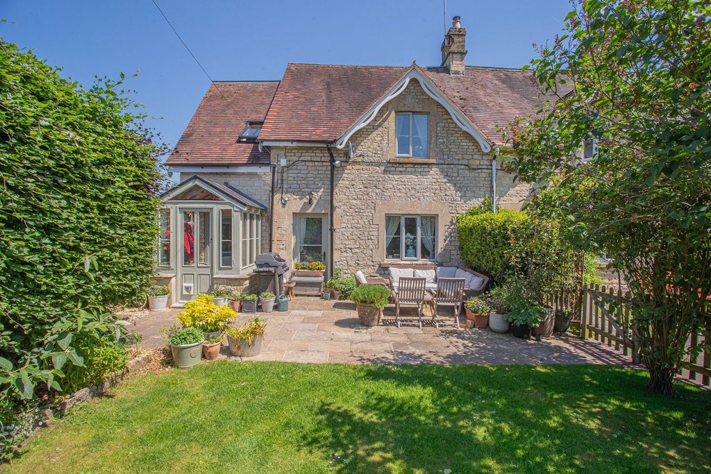 Property photo 1 of 19