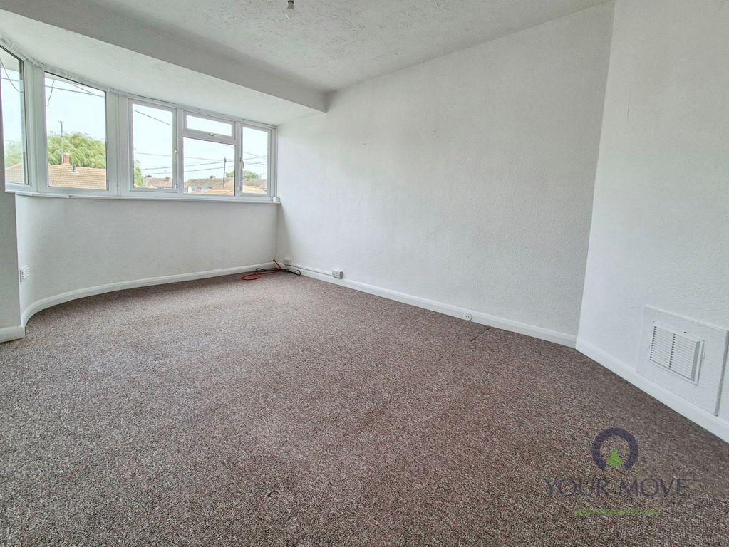 Property photo 2 of 7 Living Room