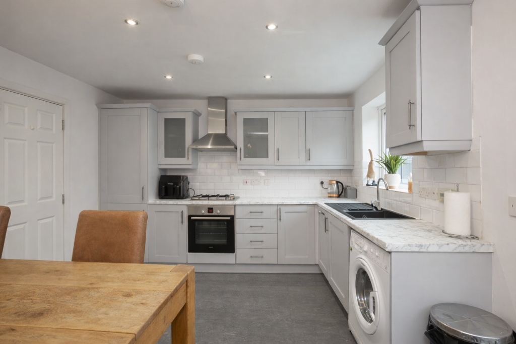 Property photo 2 of 29