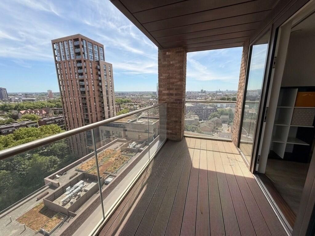 Property photo 1 of 3