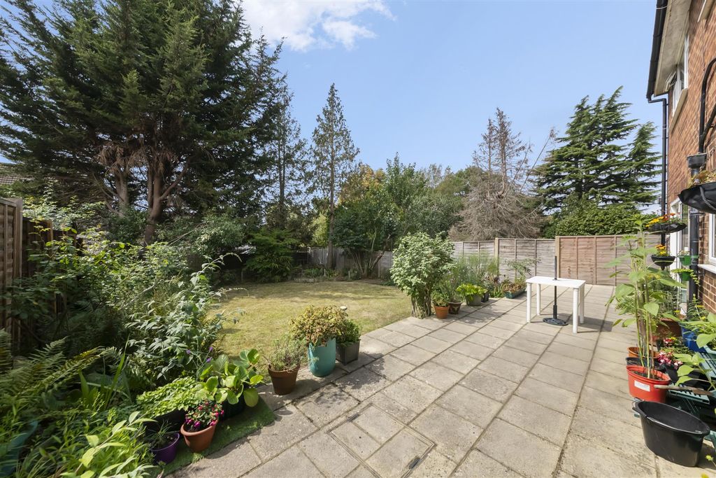 Property photo 3 of 17