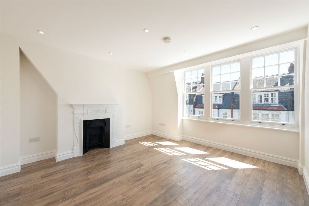 Property photo 2 of 18 Picture No. 08