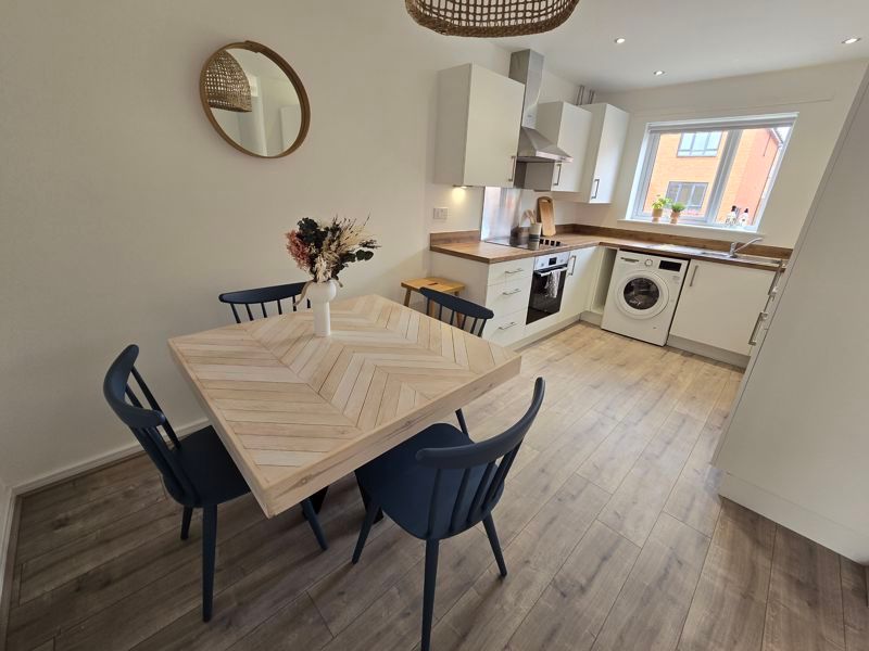 Property photo 1 of 20 Photo 5