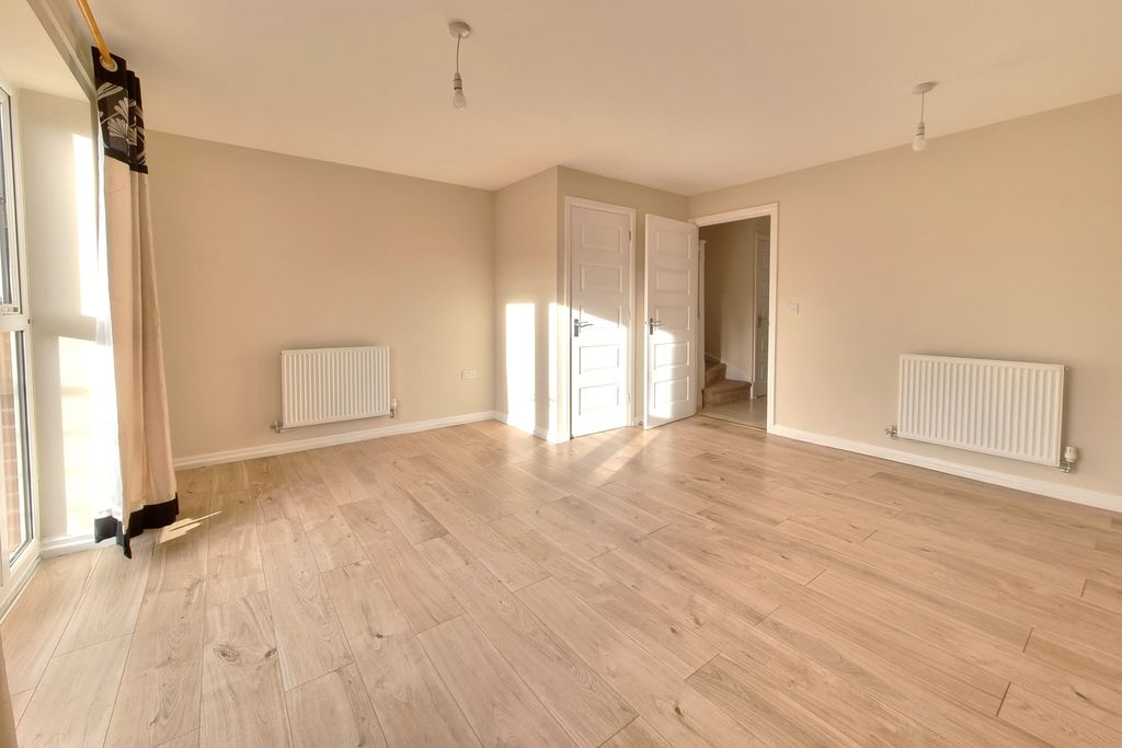 Property photo 3 of 14 20260106_102553