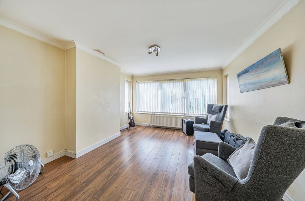 Property photo 2 of 9 1-6A31442c7220B-1...