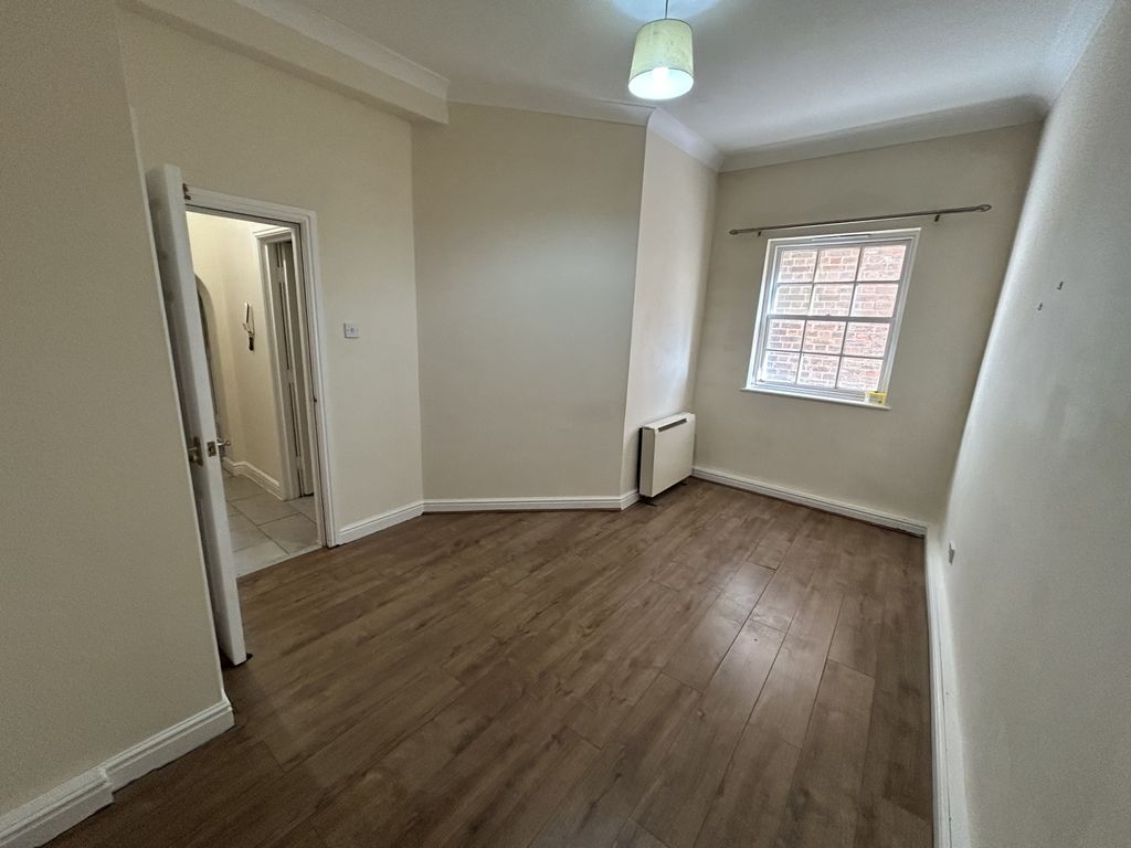 Property photo 2 of 11 Img_2348