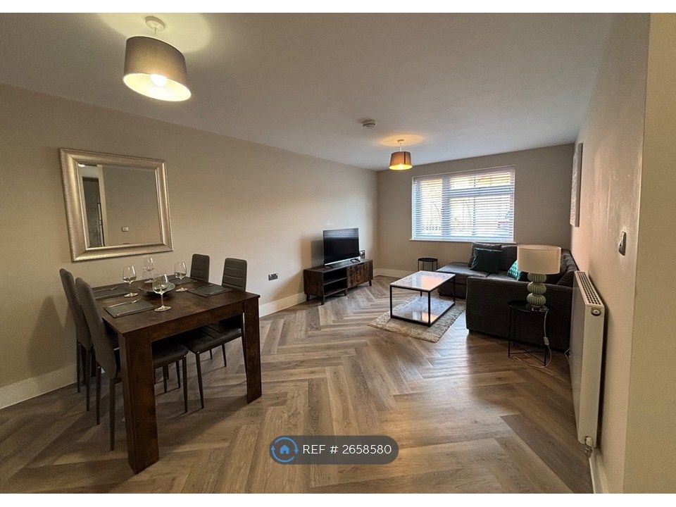 Property photo 2 of 15 Living Space