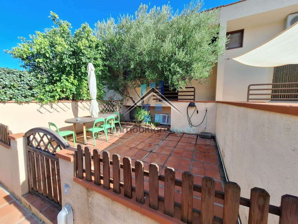 Property photo 2 of 38