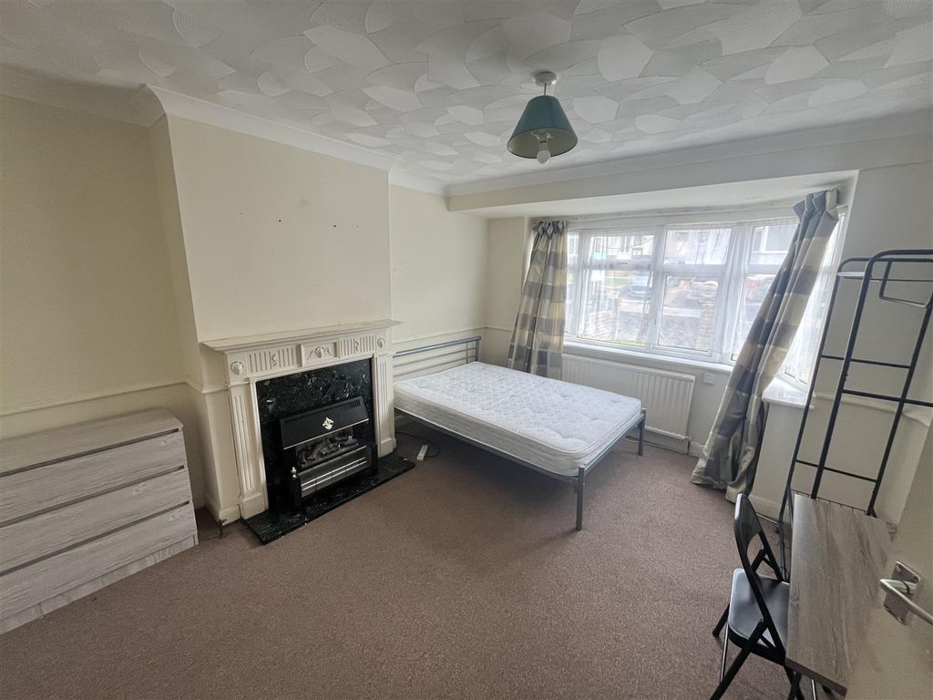 Property photo 3 of 10 Image00002.Jpeg