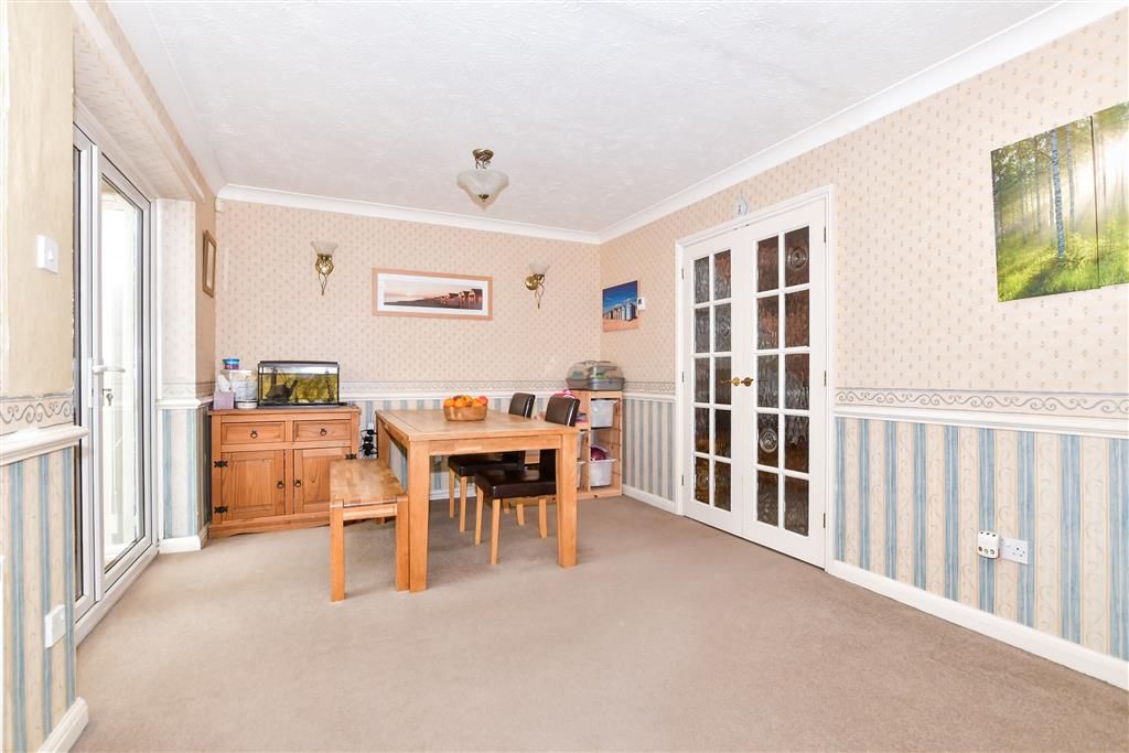 Property photo 1 of 10 Dining Room