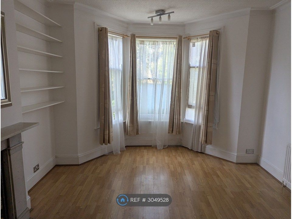 Property photo 2 of 24