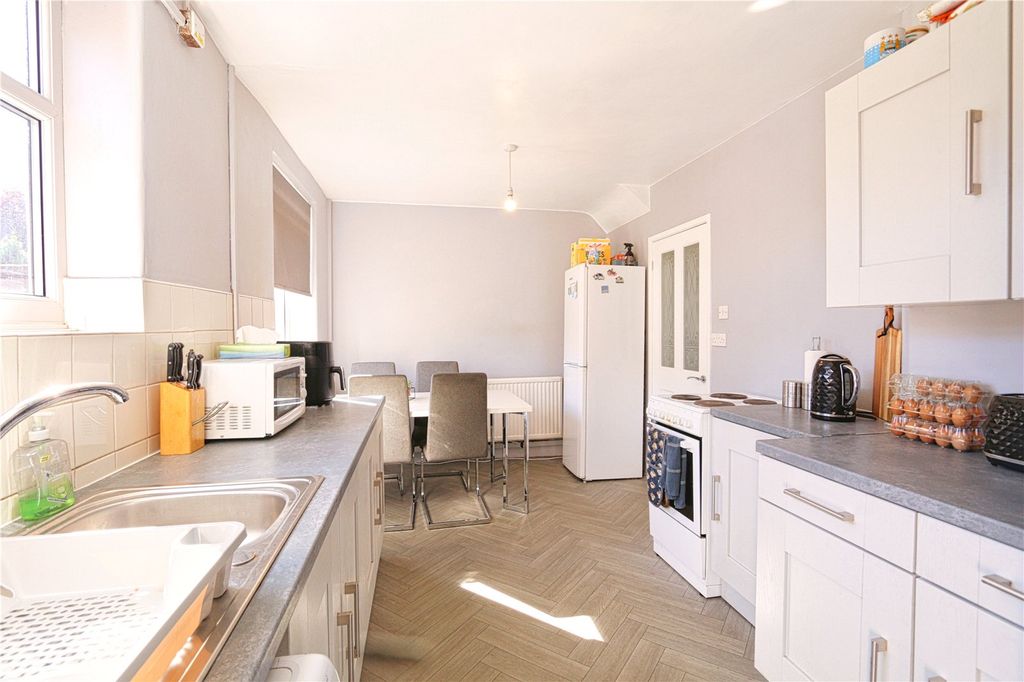 Property photo 1 of 16 Kitchen