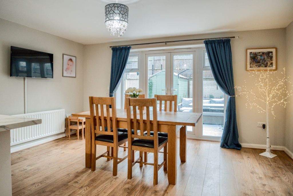 Property photo 3 of 21 Xt5A3259-Hdr(3)