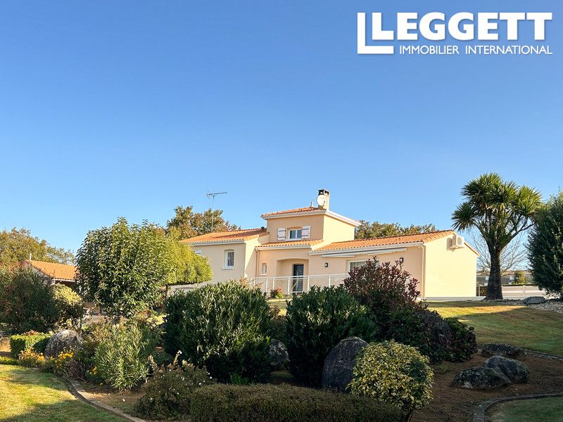 Property photo 2 of 10