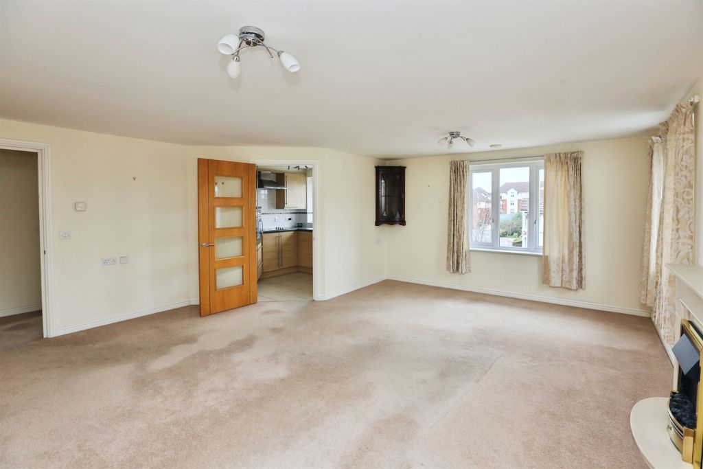Additional image 10 of 2 bed flat for saleSopwith Road, Eastleigh SO50