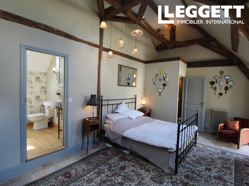 Property photo 2 of 10