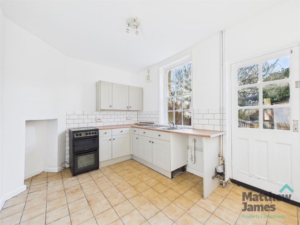 Property photo 2 of 15 Cam03063G0-Pr0155-Still003.Jpg