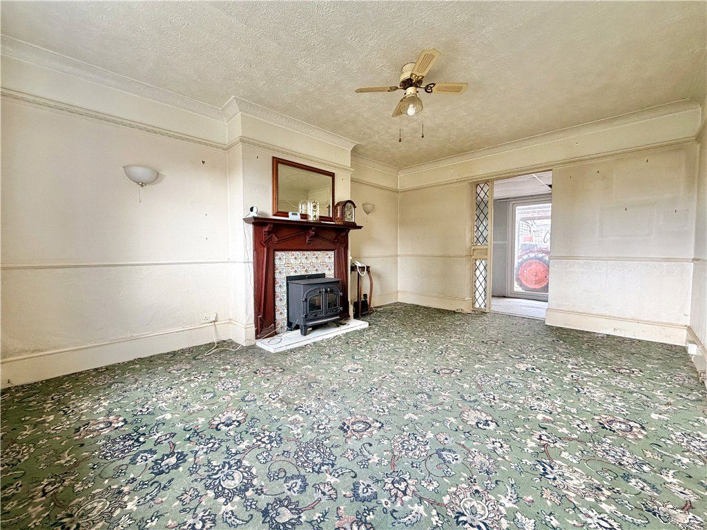 Property photo 3 of 19 Picture No. 01