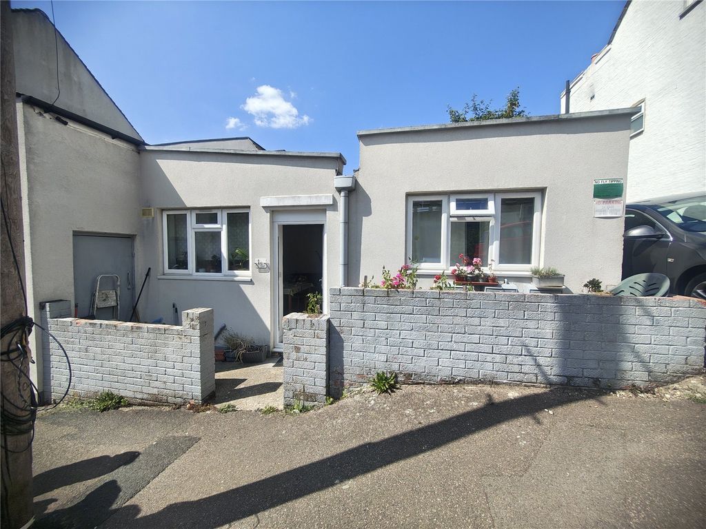 Property photo 1 of 8 Picture No. 09
