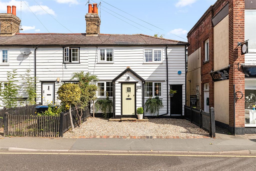 Property photo 1 of 28 Highstreet_28 - Copy.Jpg