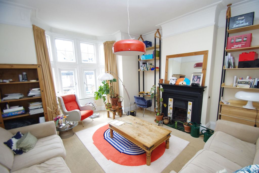 Property photo 2 of 7
