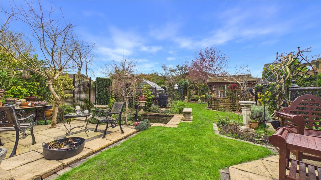 Property photo 2 of 19 Picture 2