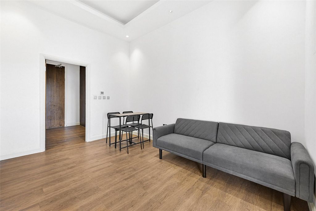 Property photo 1 of 11 Picture No. 02