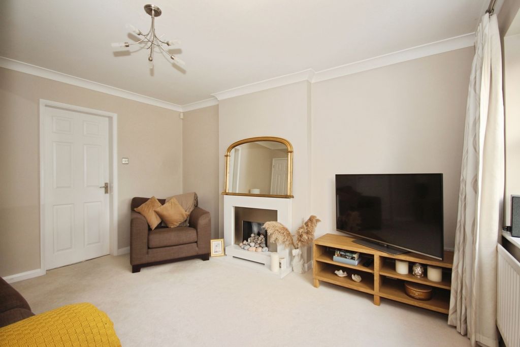 Property photo 3 of 15 Pbox-Img.Jpg