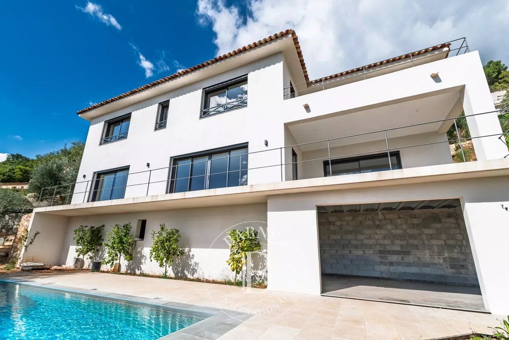 Property photo 1 of 26