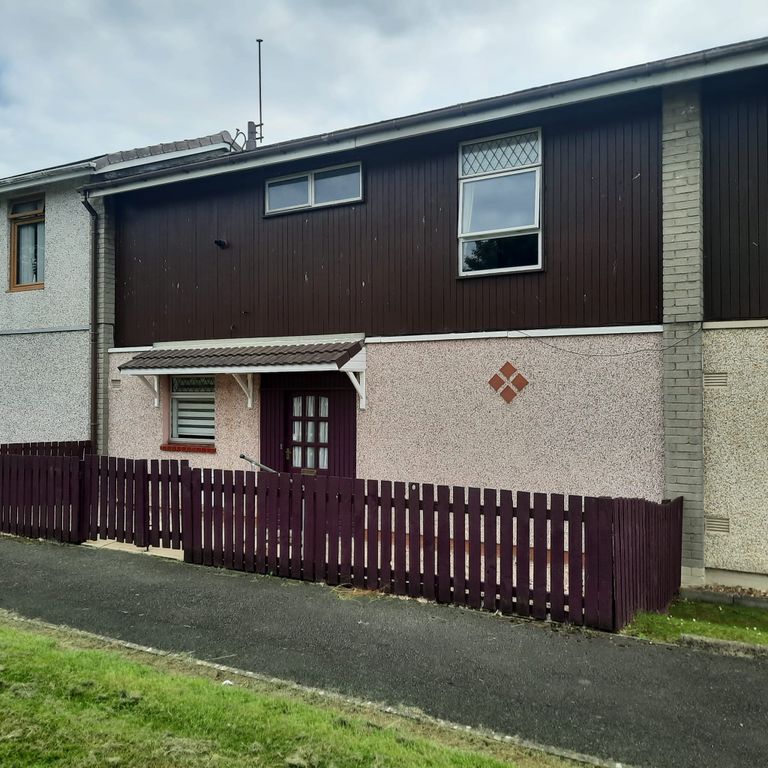 Property photo 1 of 31