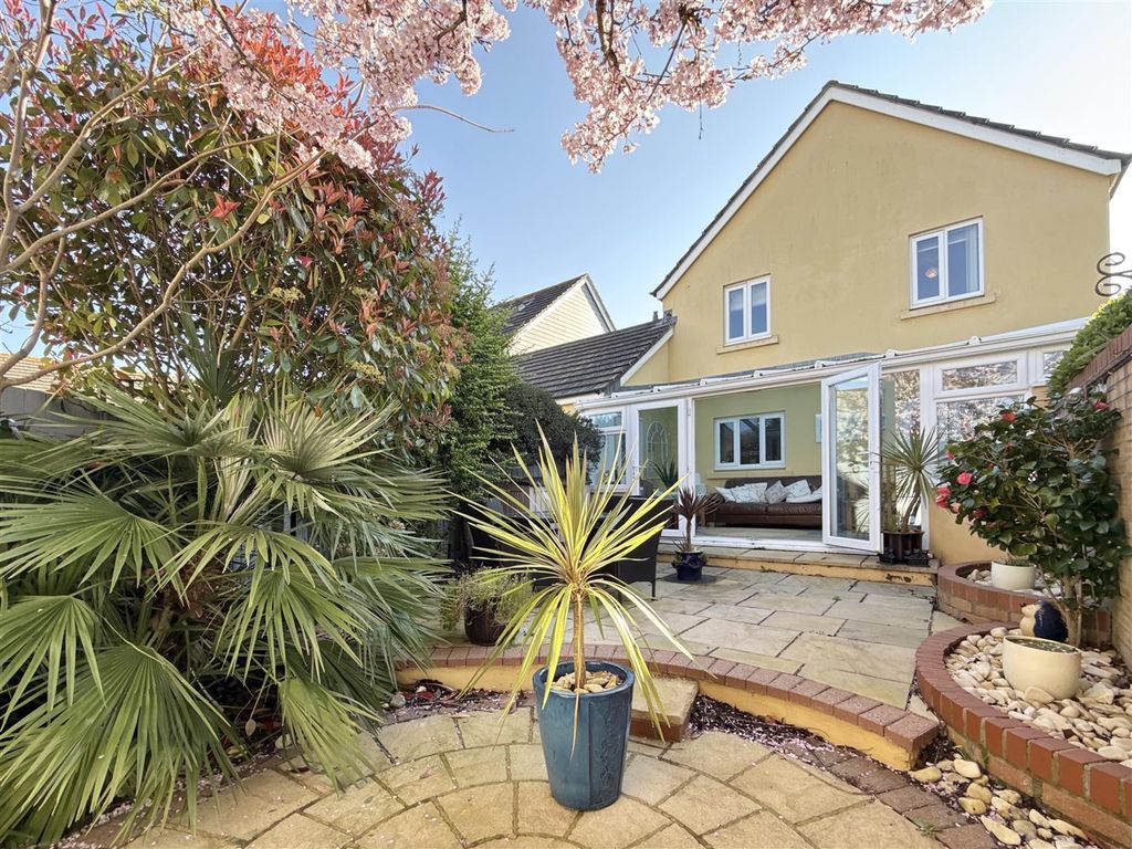 Property photo 3 of 22 Rear Garden.Jpeg