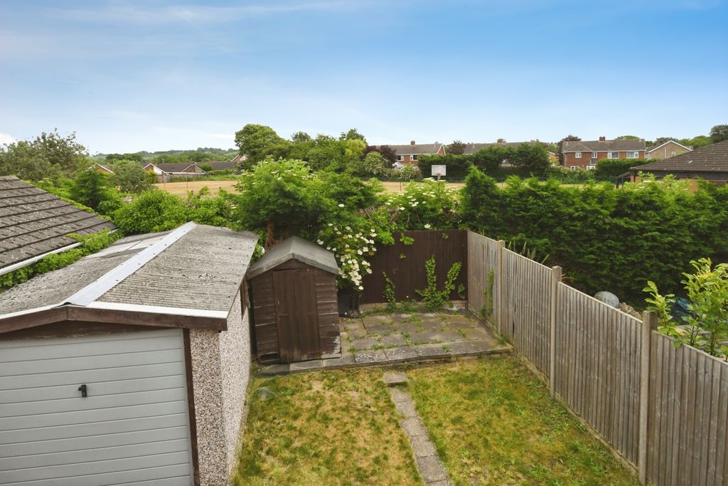 Property photo 2 of 15