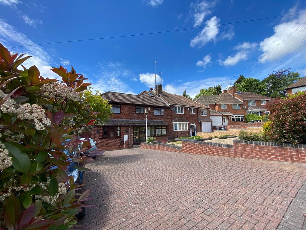 Property photo 1 of 33