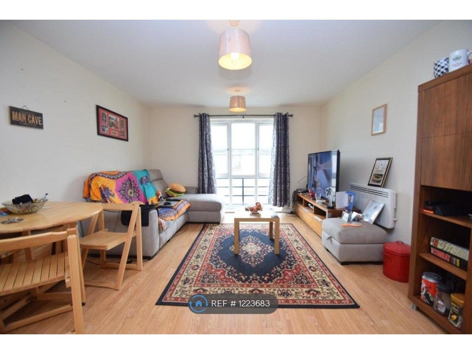 Property photo 3 of 8