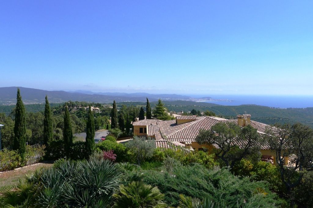 Property photo 2 of 37