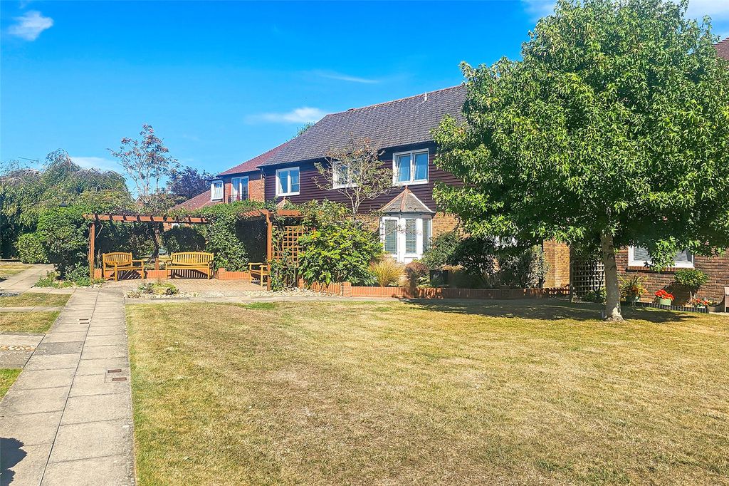 Property photo 1 of 15 Picture No. 16