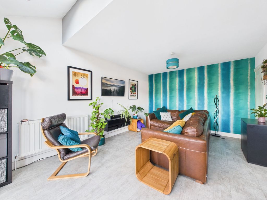 Property photo 1 of 18 Open Plan Living/Kitchen