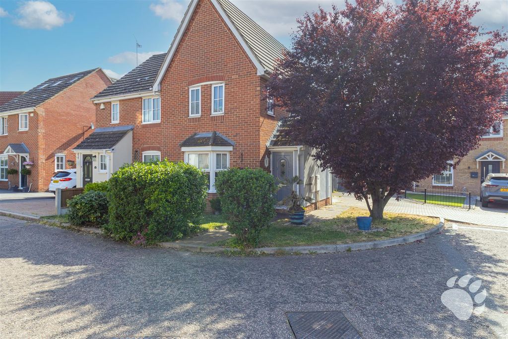 Property photo 1 of 18 Front