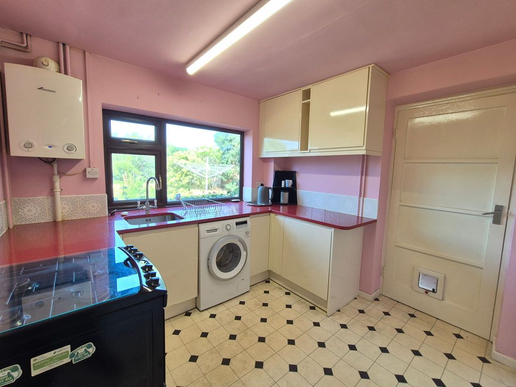 Property photo 3 of 23