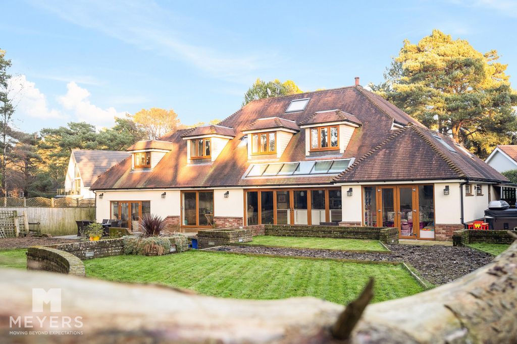 Property photo 1 of 48