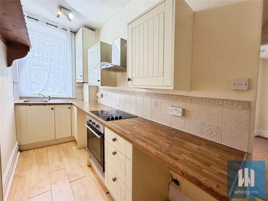 Property photo 2 of 10 Picture No. 13