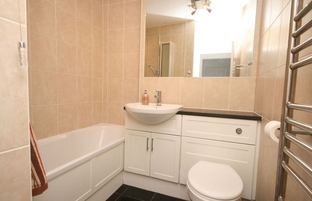 Property photo 3 of 6 Bathroom