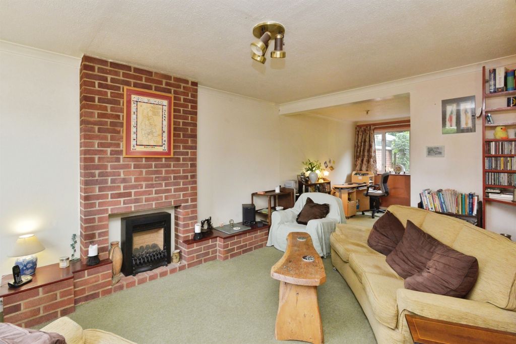 Property photo 3 of 16