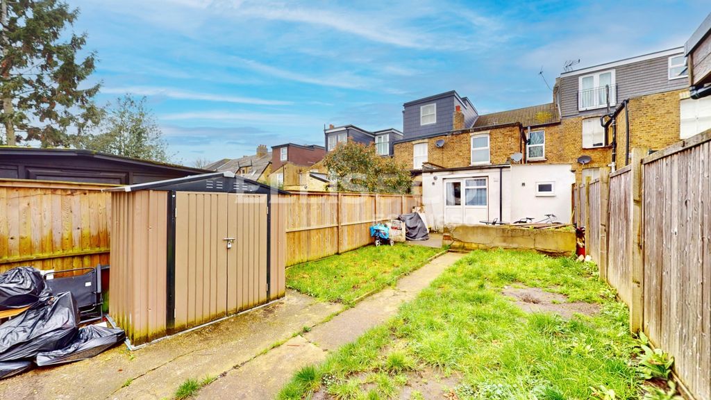 Property photo 3 of 20 Picture No. 14