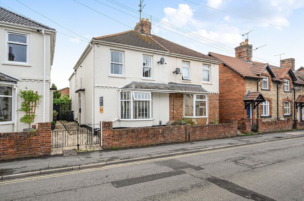 Property photo 1 of 14 147005276A1Ea6F31A59c