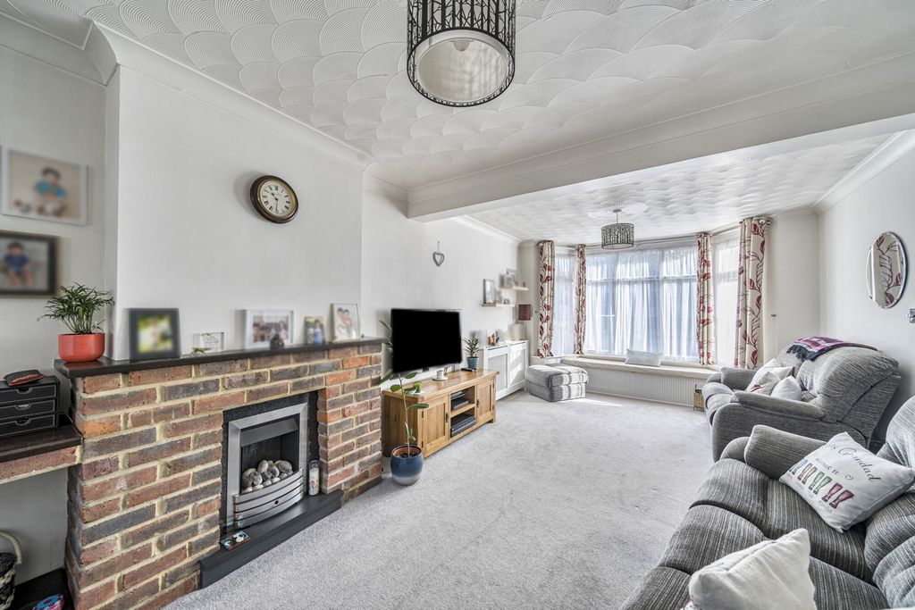 Property photo 2 of 21 1364166-14-68E792...