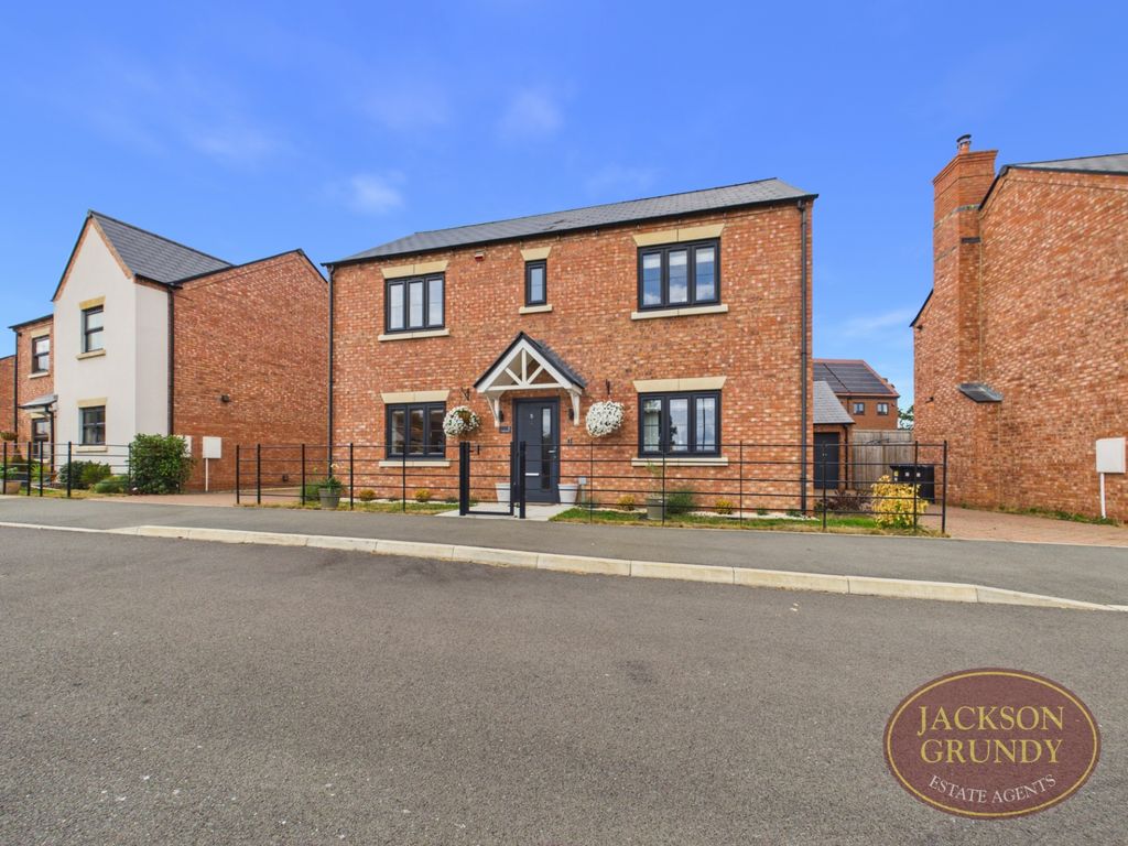 Property photo 1 of 33 Wharf Close