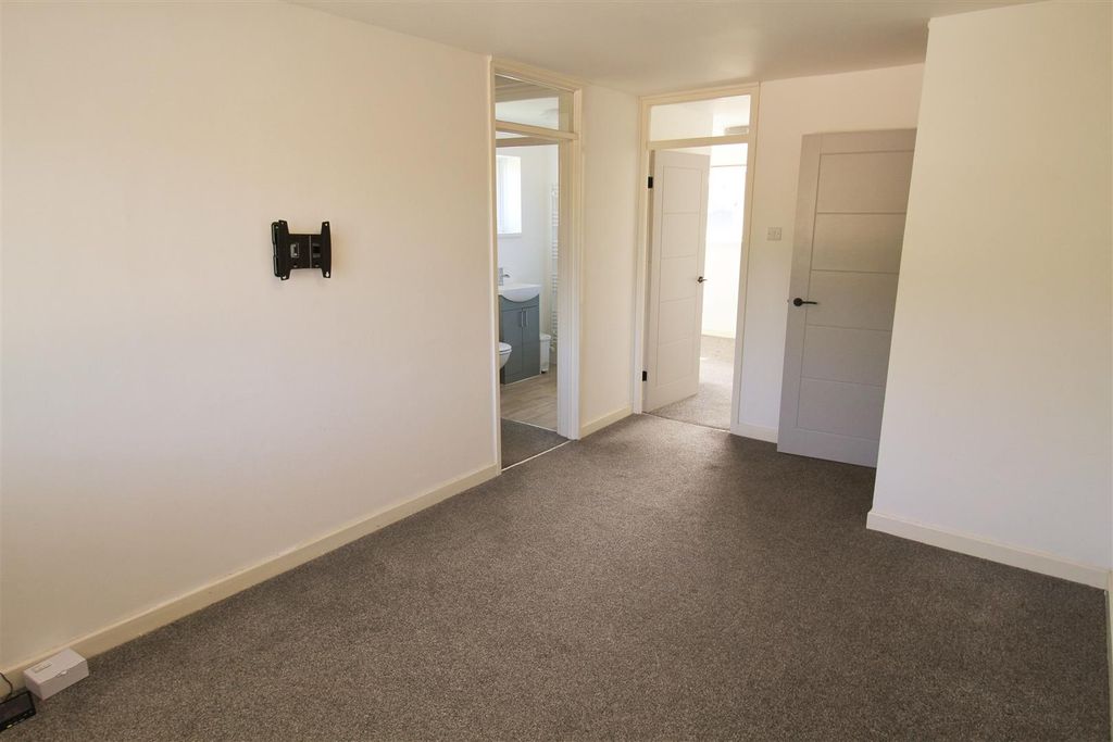 Property photo 3 of 6 Lounge 2.Jpg