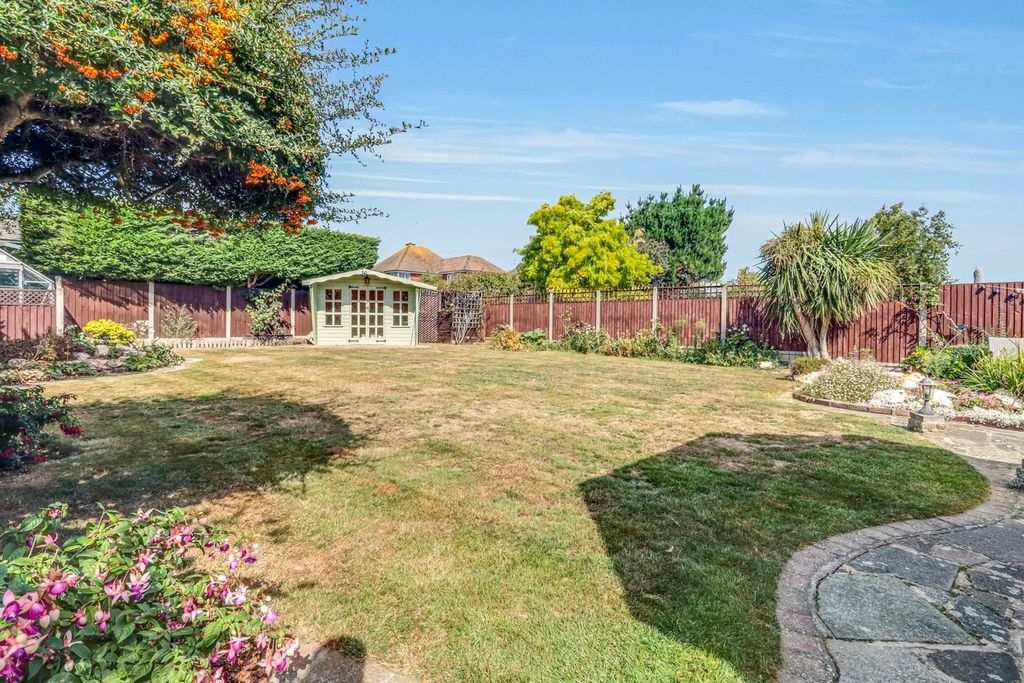 Property photo 3 of 20