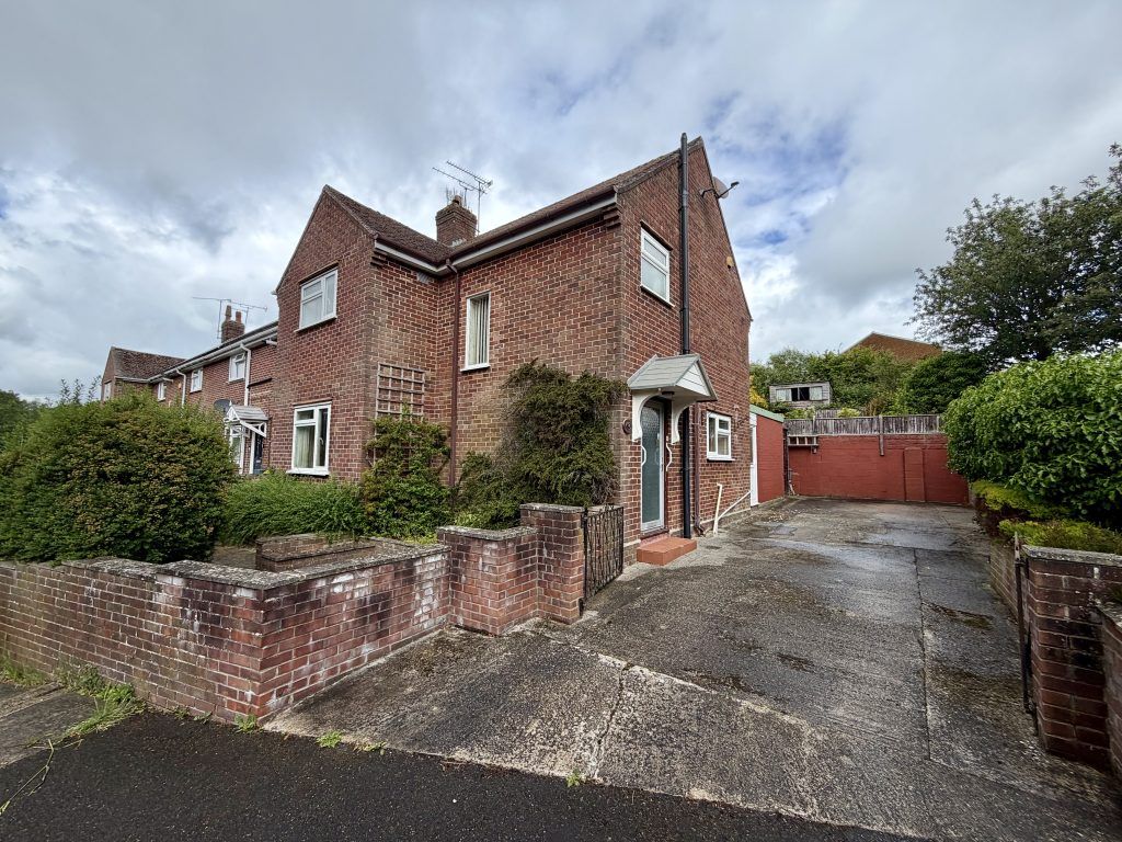 Property photo 1 of 12